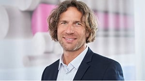 Evonik Introduces the World’s First Carbon-fiber Reinforced PEEK filament for Long-term 3D Printed Medical Implants