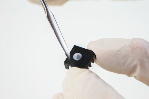 One Part Silver Filled Electrically Conductive Epoxy Passes ISO 10993-5 Standard